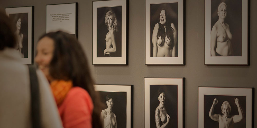 Costuras a flor de piel - Exposición